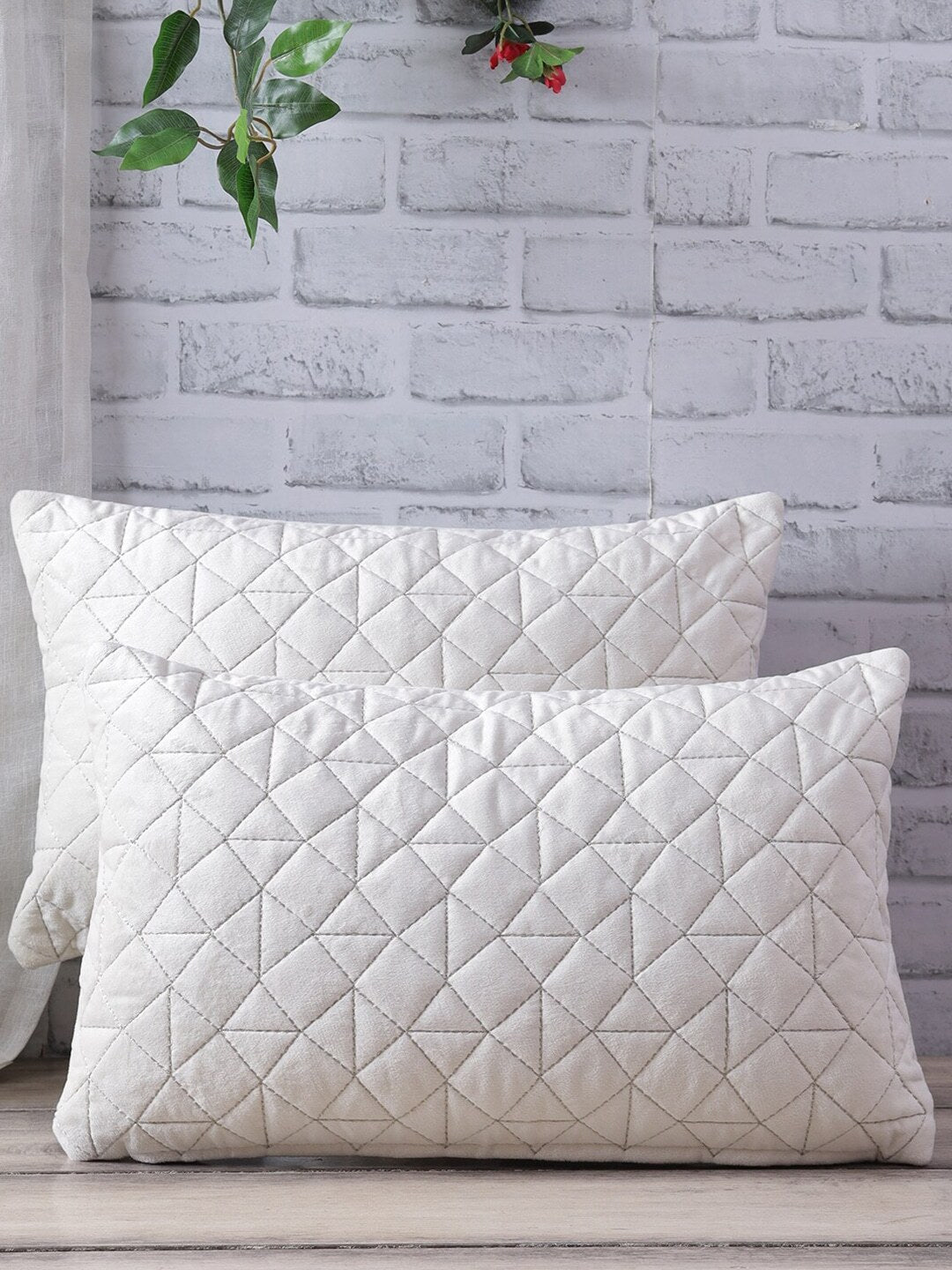 Off White Set of 2 Velvet Rectangle Cushion Covers