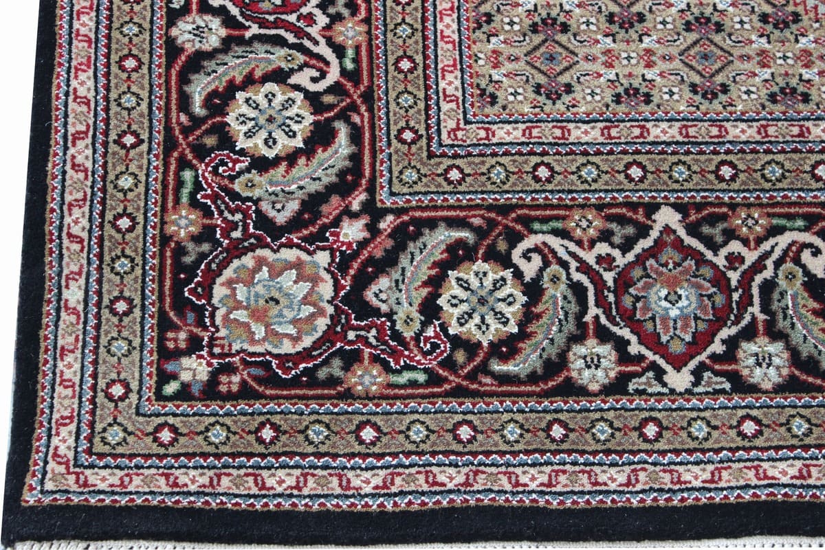 Handknotted Traditional