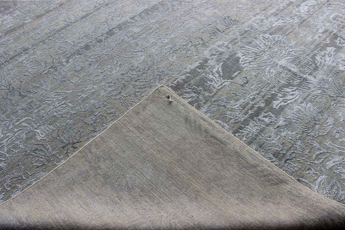 Handknotted Modern