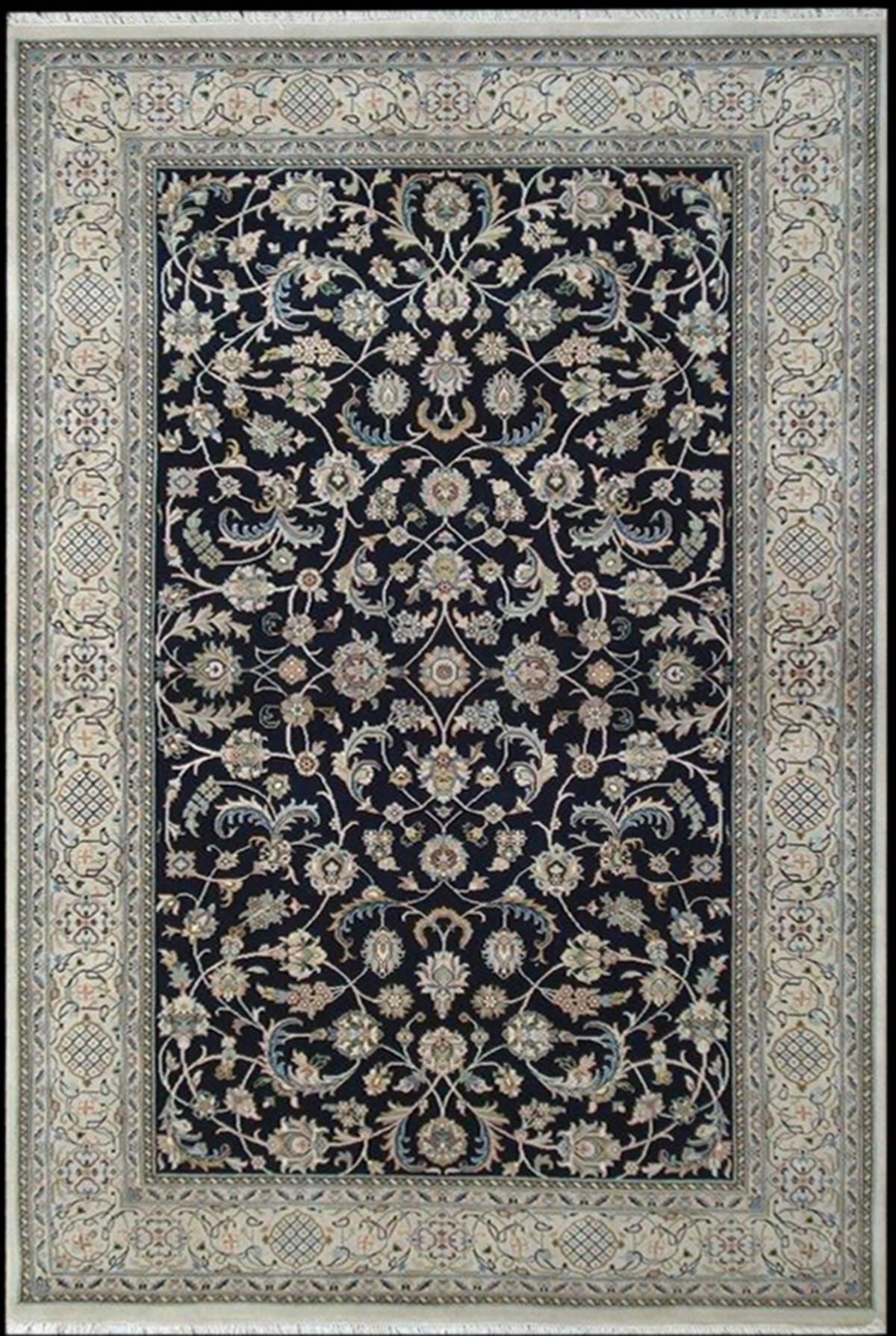 Handknotted Traditional