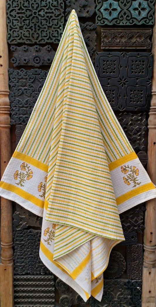 Unisex Multi Printed Bath Towel (yellow & strips)