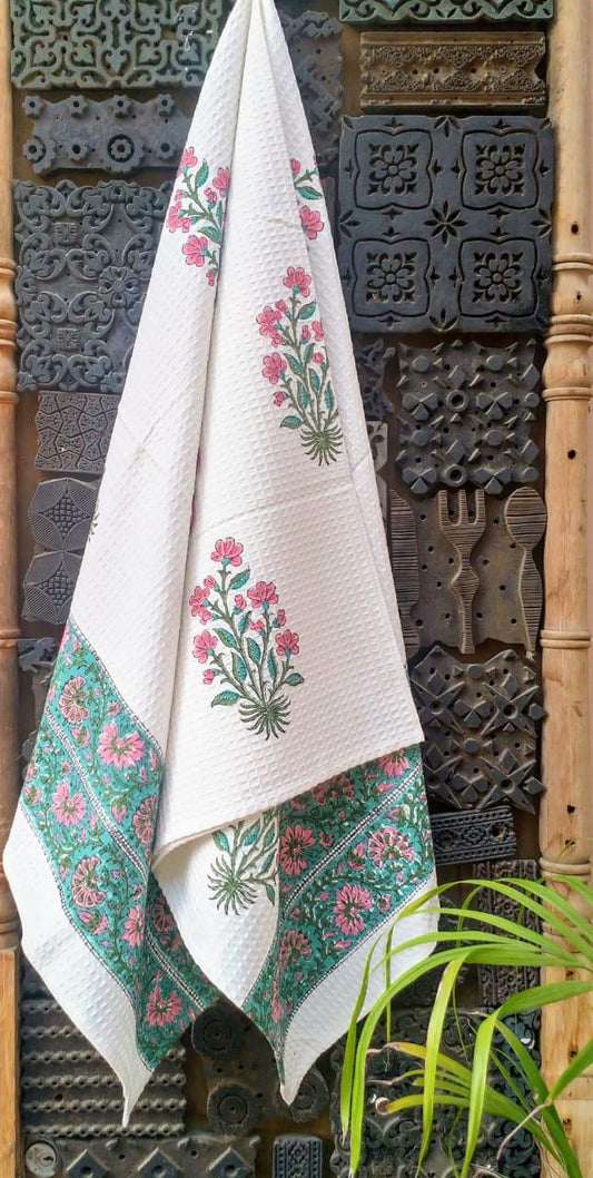 Unisex Multi Printed Bath Towel (white & green color floral pattern)