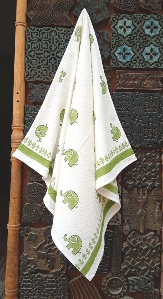 Kids Multicolored Printed Bath Towel (white & green with elephant design)