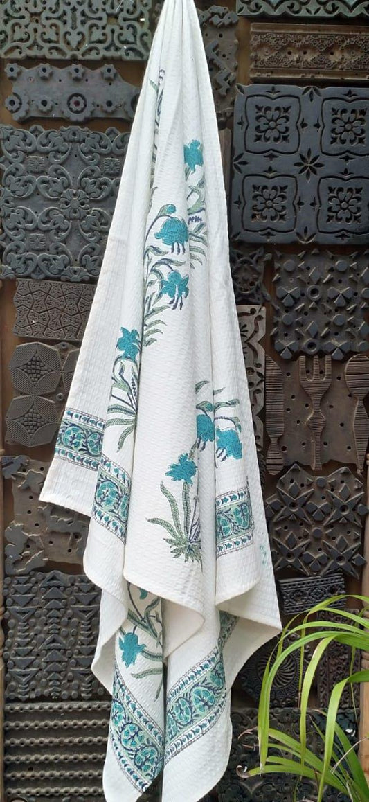 Unisex Multi Printed Bath Towel (white & light blue color floral pattern)