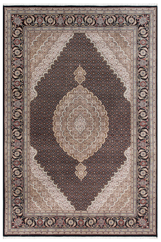 Handknotted Traditional