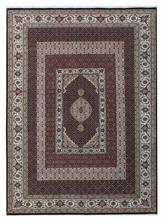 Handknotted Traditional